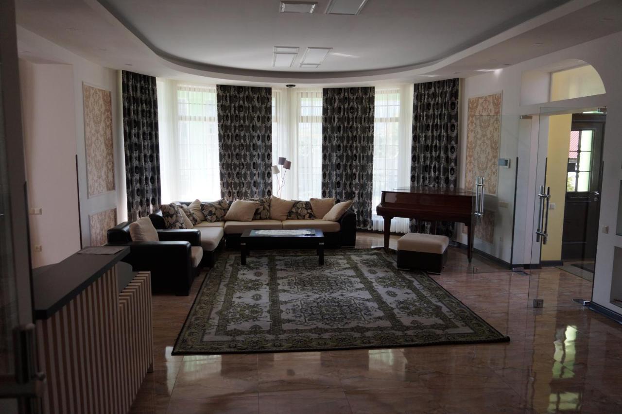 Villa Qero Batumi Exterior foto